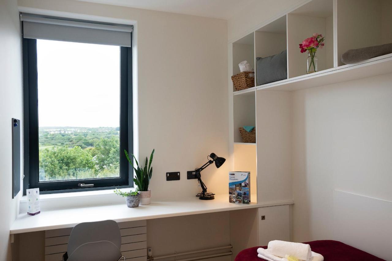 Goldcrest Village Apartments University Of Galway Bagian luar foto
